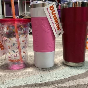 Never used, Dunkin Brand cups!! 2 are insulated! Great for cold or hot drinks